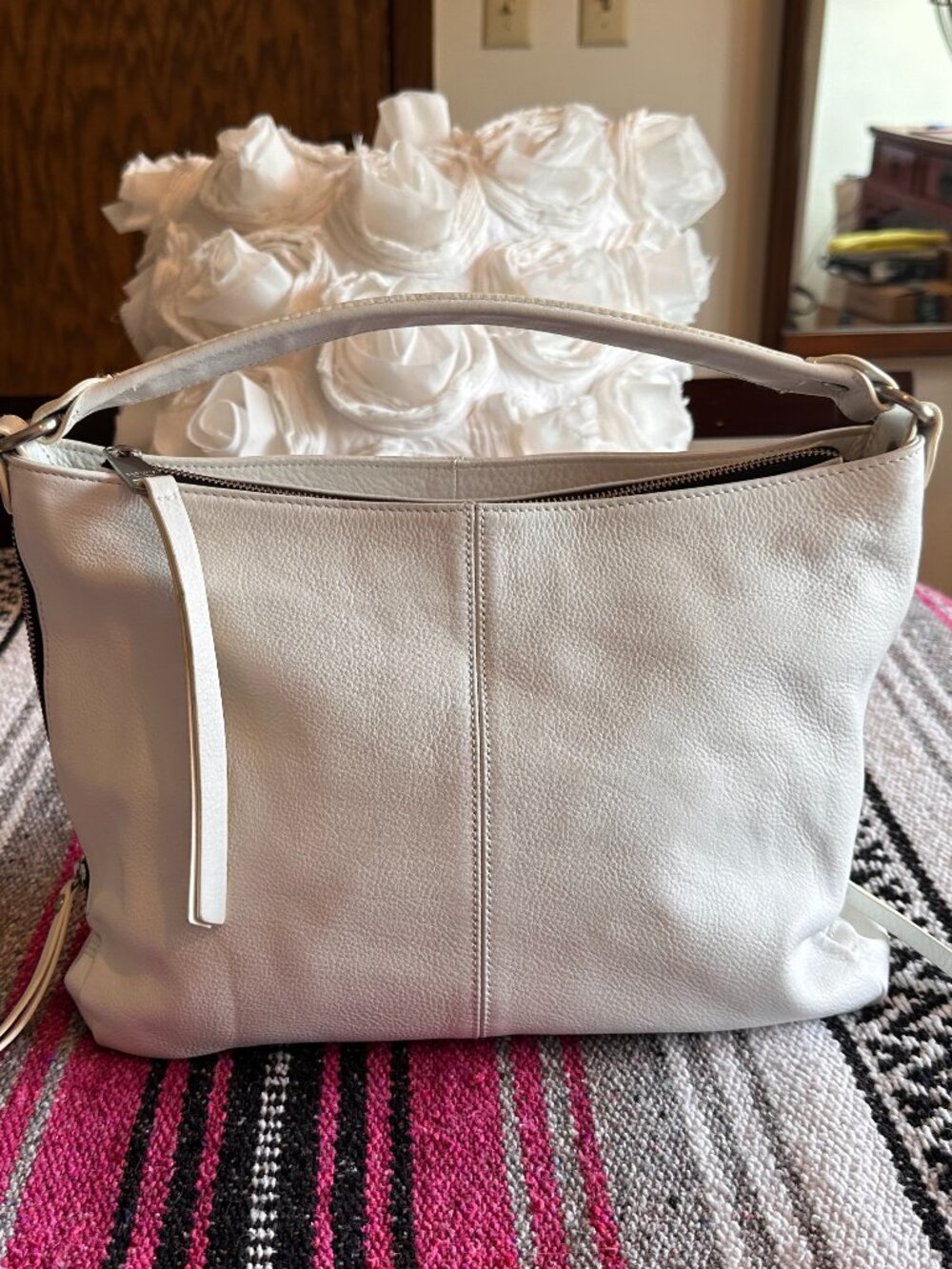 Perlina New York, White Leather Shoulder Bag